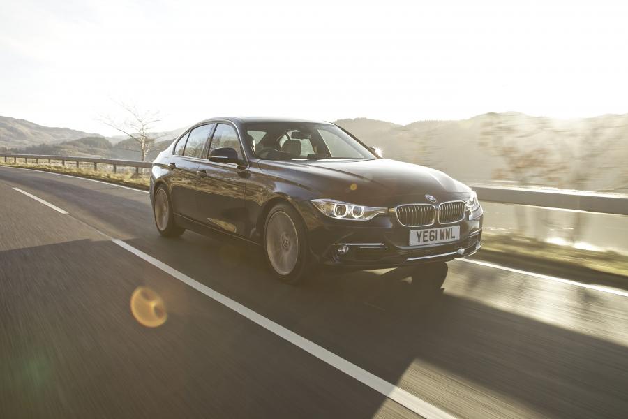  BMW 335iLuxury 2012 года  (UK) (фото 22 из 33)